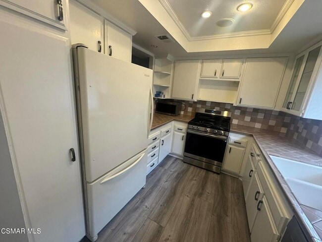 Photo - 12115 Valleyheart Dr Unidad 2