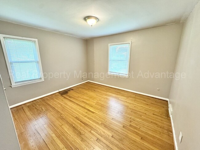 Photo - 4421 Samoset Rd