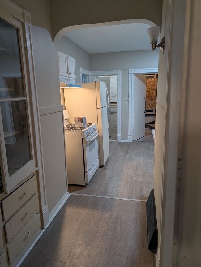 Photo - 2904-2906 N 27th St Unit Lower