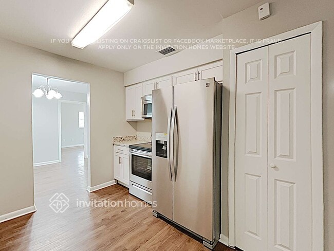 Photo - 900 Vincent Dr