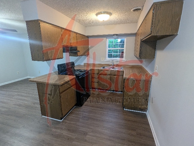 Photo - 8061 Martha Ann Ln Unit D - 8061 Martha Ann Lane