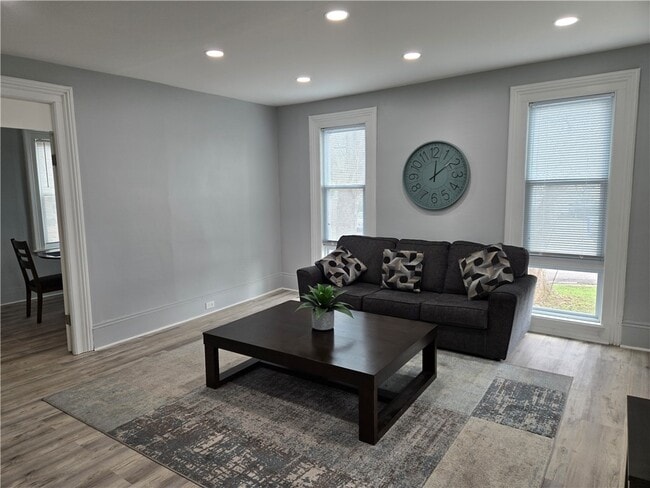 Photo - 2366 Spencerport Rd