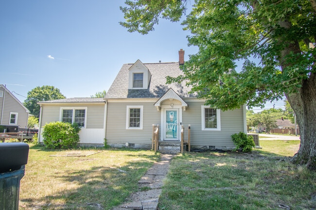 Photo - 26 Davis Ave