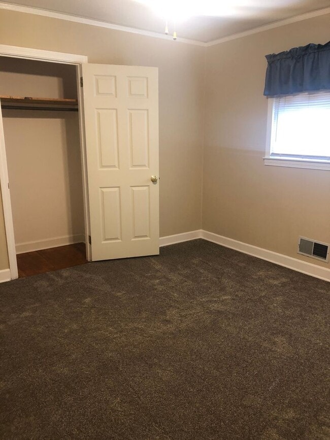 Photo - 3 Bedroom, 1.5 Bath Home near Furman Unive...