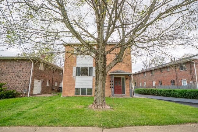Photo - 1755 Cromwell Dr Unit 1755 Cromwell