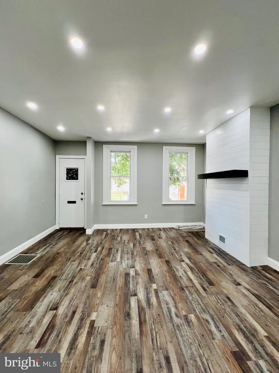 Photo - 4311 N Hicks St