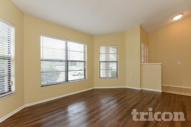 Photo - 3699 Chatham Dr