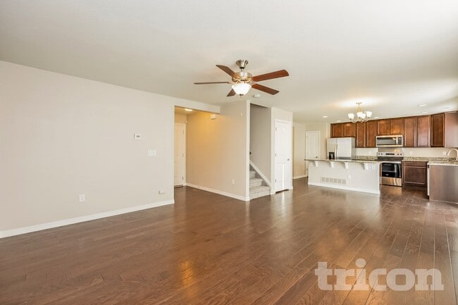 Photo - 6733 Galpin Dr