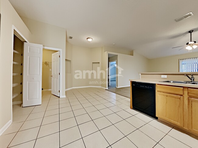 Photo - 3266 Woodglen Dr