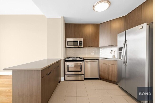 Building Photo - 776 Sixth Avenue Rental