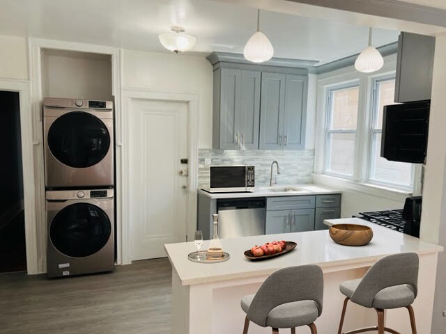 Photo - 4811 59th St