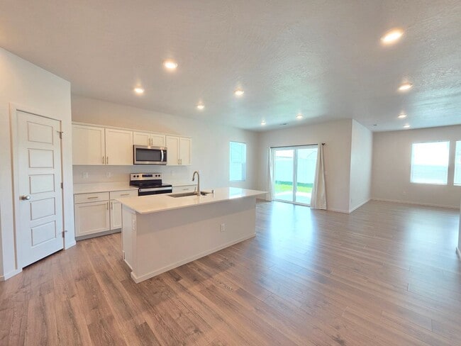 Photo - 10517 Sorenstam Rd