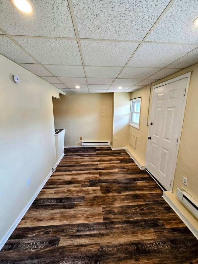 Building Photo - 701-703 N Front St Unit 1 Rental