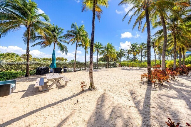 Photo - 9172 Collins Ave Unit 212