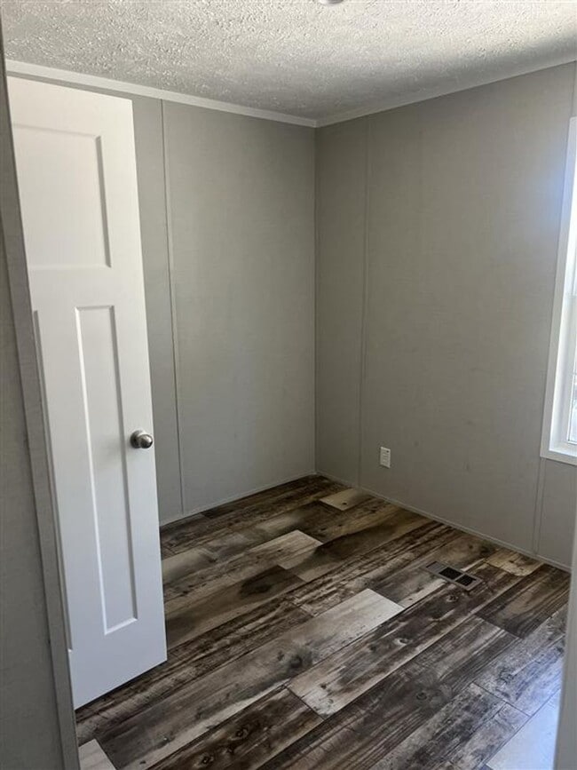 Photo - 127 Hubert Blvd Unidad 70