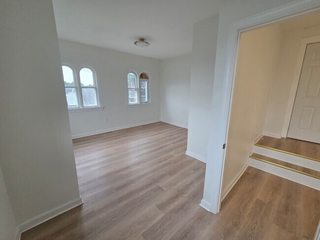 207 Cohannet St Unit 3R