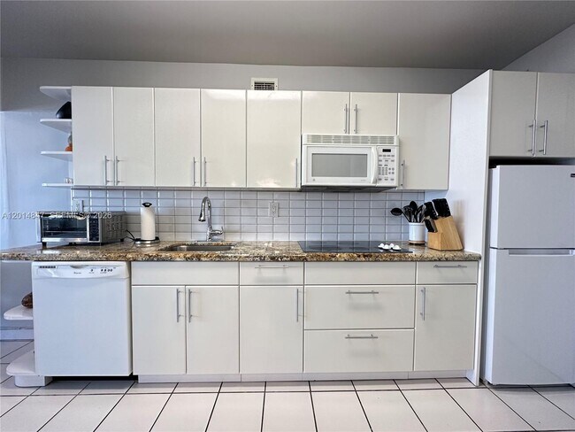 Photo - 100 Lincoln Rd Unit 1012