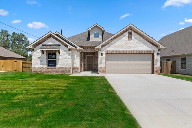 Building Photo - 610 Timberline Dr