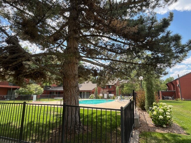 Photo - 1625 W Elizabeth St