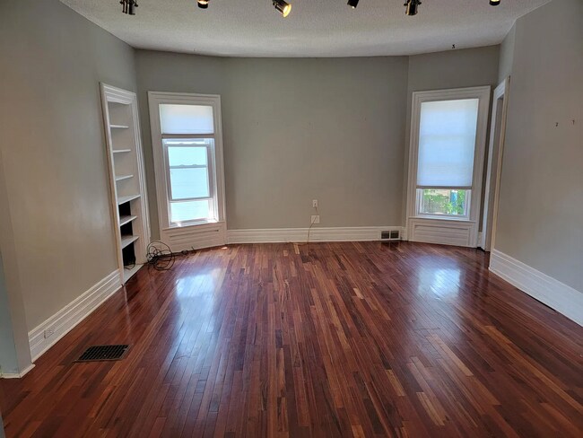 Photo - 496 W Ferry St Apartamentos Unidad 2