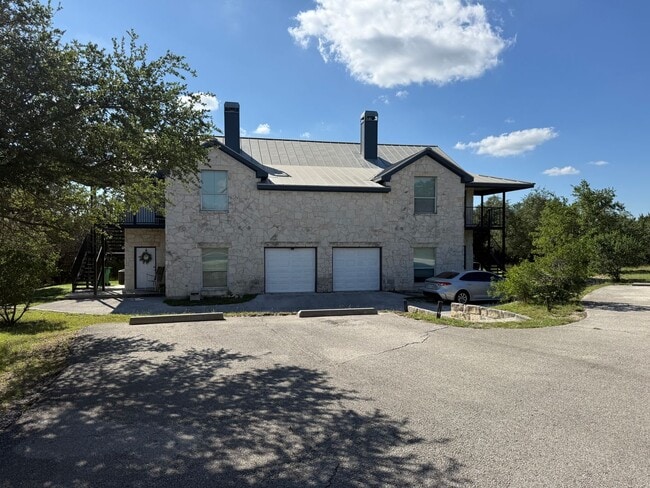 Building Photo - STAR GRASS Unit 2-B