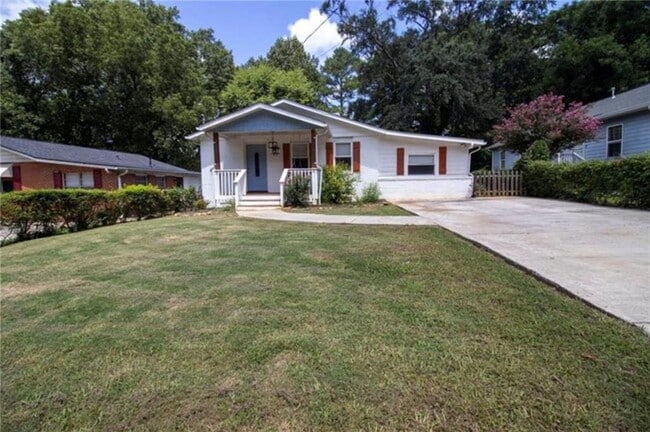 Photo - 1329 Plaza Ave SW