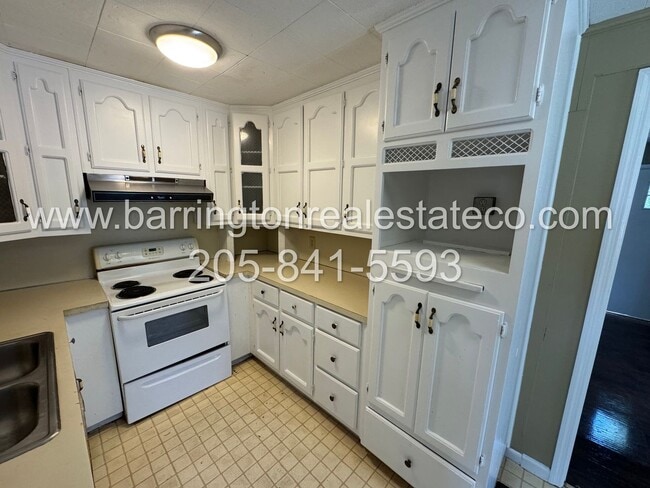 Photo - 400 13th Ave NW