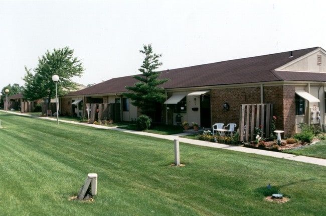 Windsor Manor East