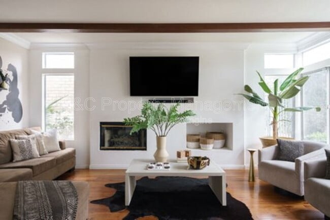 Building Photo - 5234 Chariton Ave