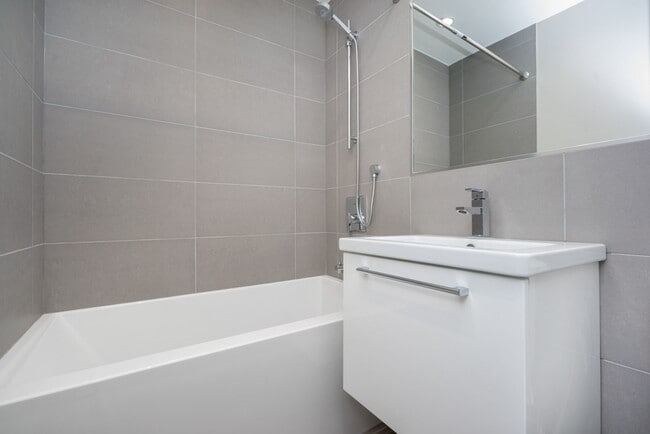 Photo - 25 Eccleston Dr Unit 106