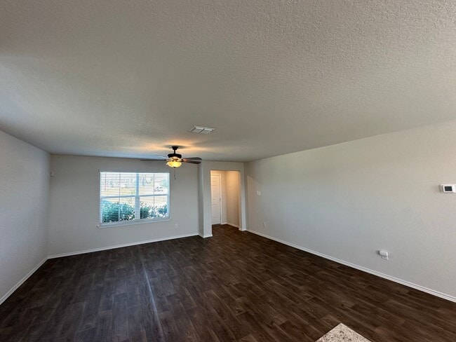 Photo - 8530 Brisk Water