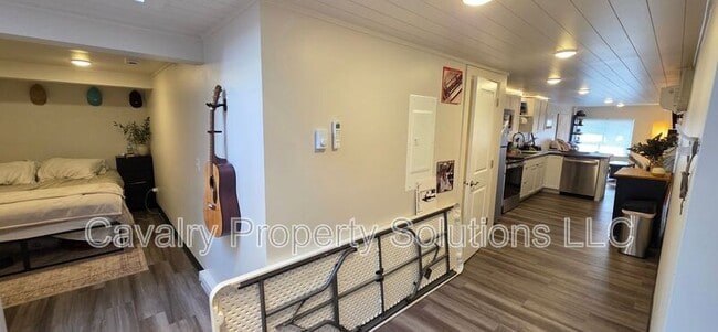 Building Photo - 3947 E Calvary Rd