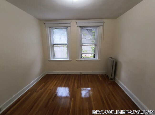 Photo - 352 Riverway Unidad 5