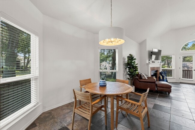 Photo - 5094 Pleasure Lake Dr