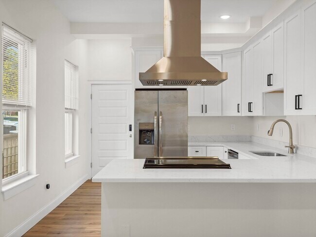 Photo - 14 William St Unit 4