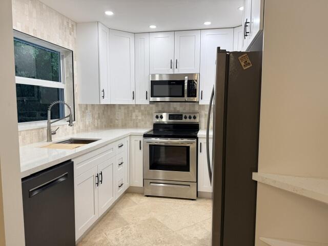 Photo - 550 SW Natura Ave