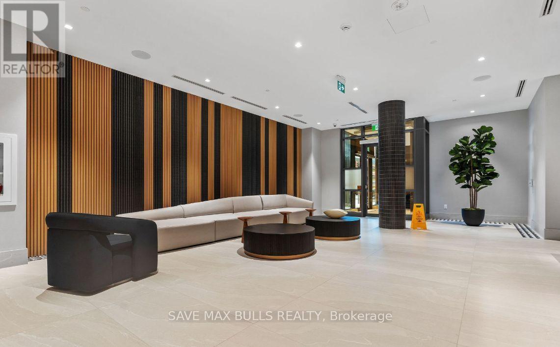 Photo - 2545 Simcoe St N Unité 235