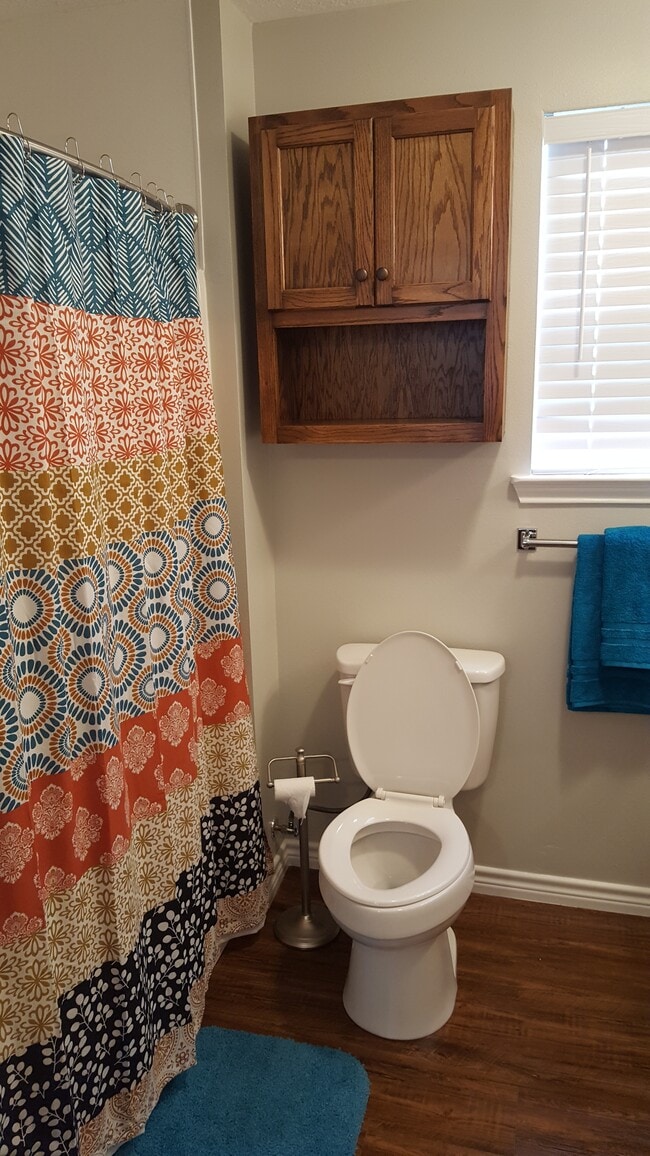 Photo - 1015 N Houston St Unit #106