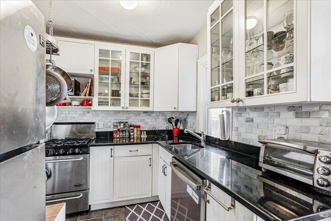 Photo - 1619 Massachusetts Ave Unidad PH37