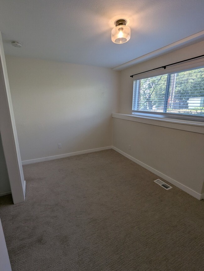Photo - 2065 California Ave Unit B