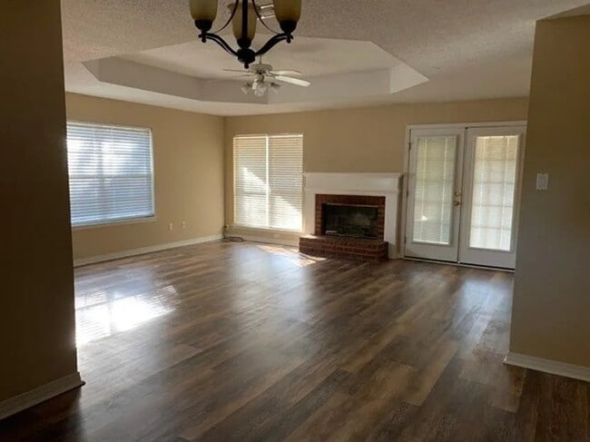 Photo - 130 Pineridge Rd