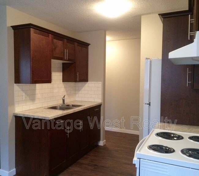 Photo - 235-235 Husch Rd