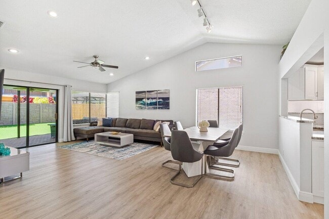 Photo - 10581 Mendocino Ln