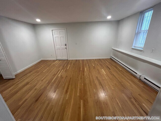 Photo - 506 E Broadway Unit 19G