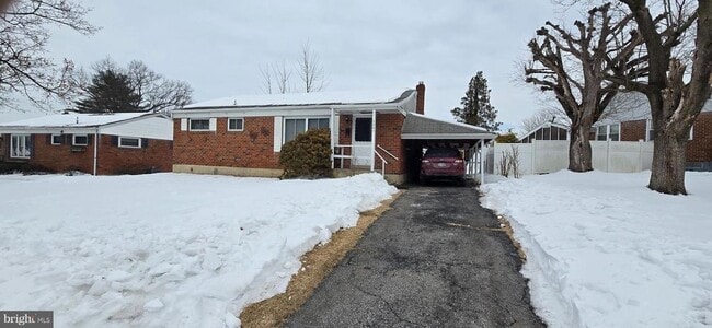 Photo - 2463 S Lumber St