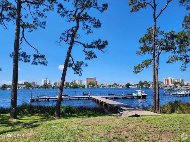 Building Photo - 6901 N Lagoon Dr Unit 15 Rental