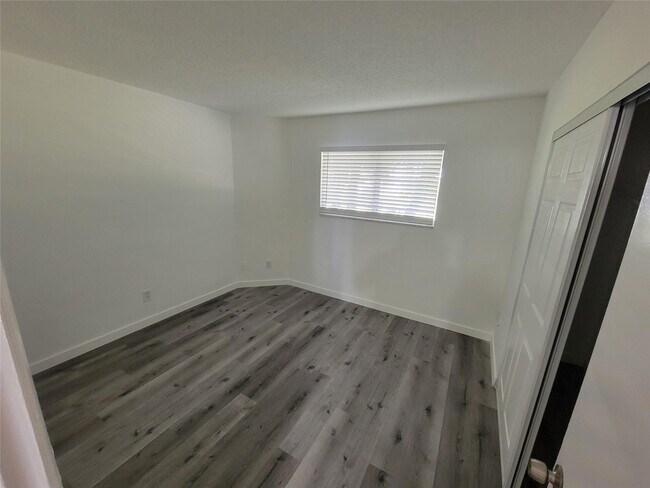 Photo - 3465 NW 44th St Unit 106