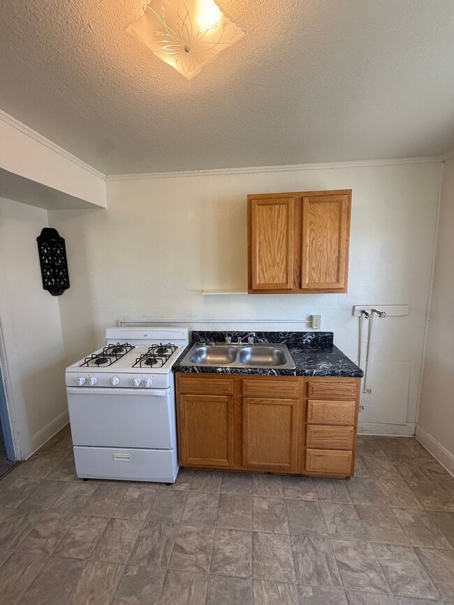 Photo - 2BD Pet Friendly Near Trooper Gate