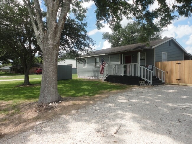 Photo - 6820 Mississippi Rd