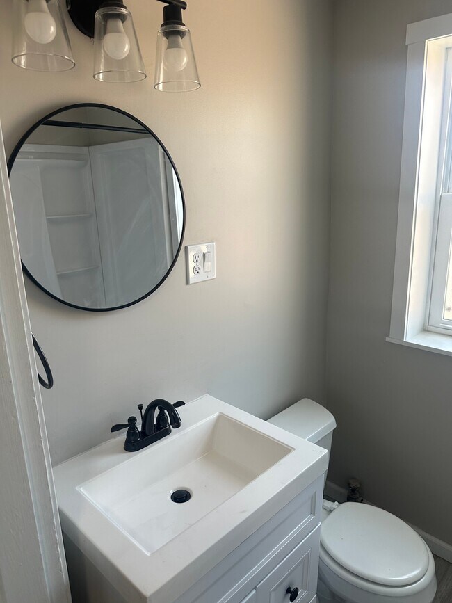 225 Main St Unit 1